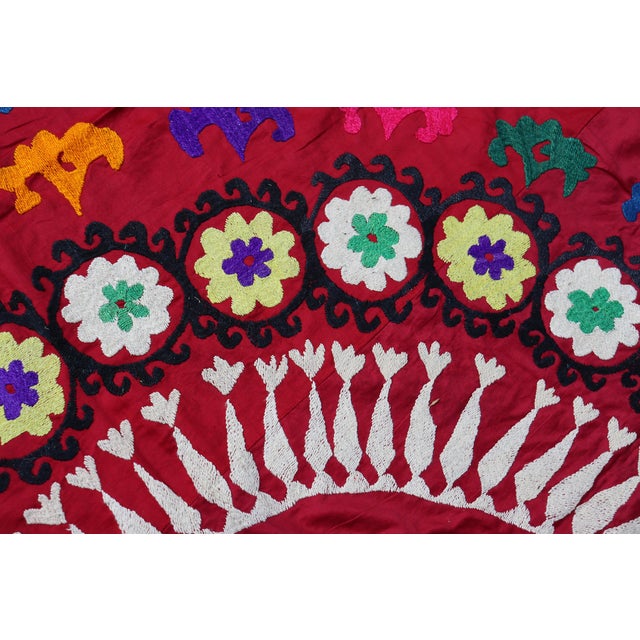 Vintage Hand Embroidered Suzani Wall Hanging, 1920s For Sale - Image 10 of 18
