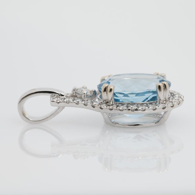 Metal 3.5Ct Aquamarine Pendant With Earth Mined Diamond: Solid 14k Gold, Oval 11x9mm For Sale - Image 7 of 8