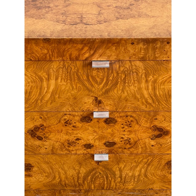 "Skyscraper" Burled Elm and Chrome 6-Drawer Dresser, in the Style of Milo Baughman, C. 1970s. For Sale In Los Angeles - Image 6 of 11