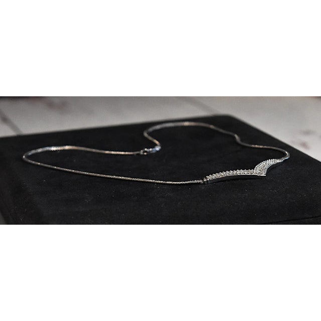 Silver 14kt White Gold and Diamond v-Shaped Herringbone Chain Necklace For Sale - Image 8 of 18