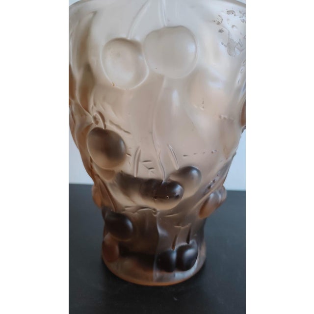 Art Deco Frosted Glass Vase by Barolac, 1930s For Sale - Image 4 of 7