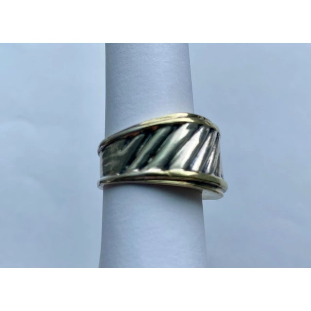 1990s Vintage David Yurman Sculpted Cable Sterling Silver & 14k Gold Ring – Size 8 For Sale - Image 5 of 8