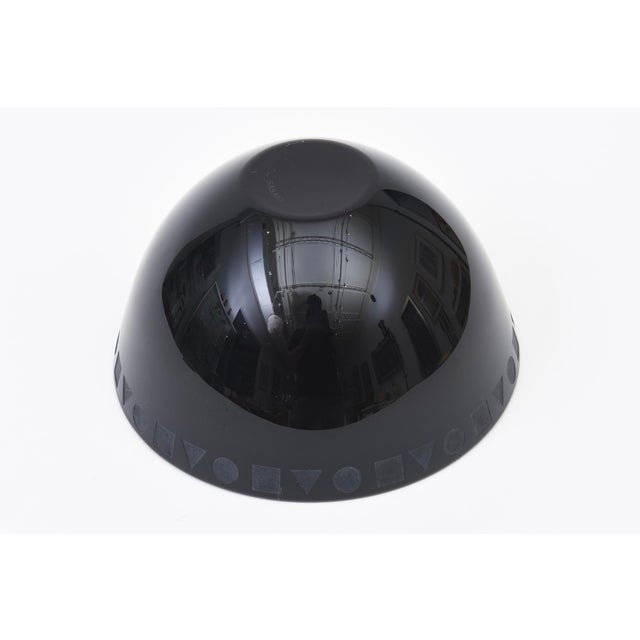 Ward Bennett Sengai Sasaki Post Modern Black Glass Bowl, 1980's For Sale - Image 9 of 10