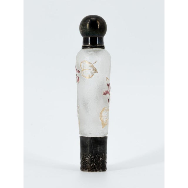 Art Nouveau Perfume Bottle in Polychrome Glass with Integral Burnished Metal Frame, 1900-1910 For Sale - Image 5 of 12