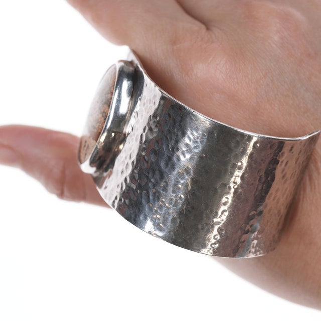 7" Retro Hammered Sterling and jasper cuff bracelet For Sale In Austin - Image 6 of 11