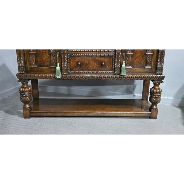 1920s Vintage Elizabethan Sideboard in Oak and Burr Walnut, 1920 For Sale - Image 5 of 18