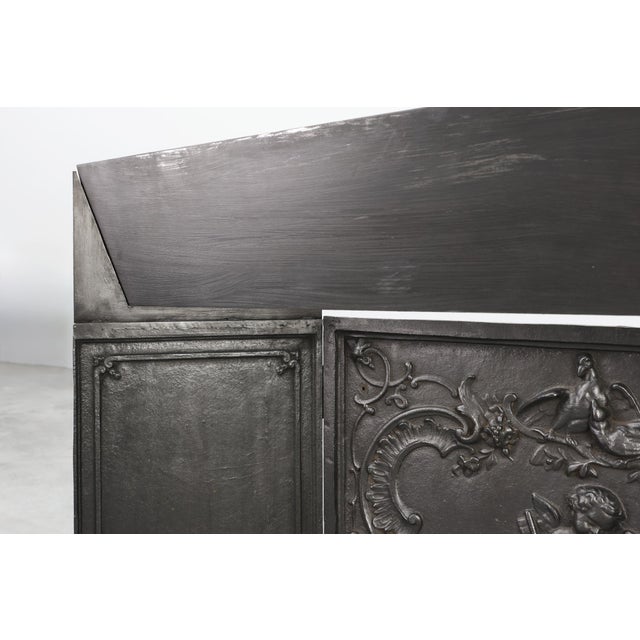 Antique Rococo Style Fireback in Cast Iron, France, 1780 For Sale - Image 6 of 16