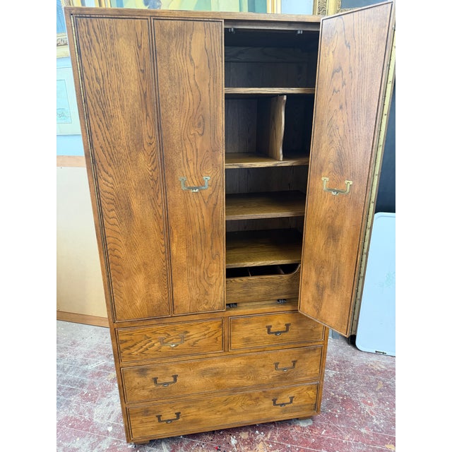 1970s Mid Century Modern Henredon Storage Chest, Attributed For Sale - Image 5 of 10