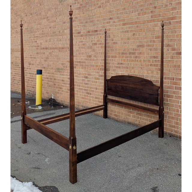 Vintage Mahogany Traditional Style Queen Size Four Pencil Poster Bed For Sale - Image 11 of 11