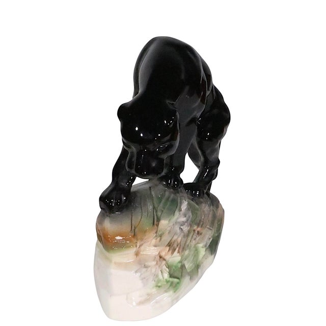 Classic Mid Century Television Lamp depicting a panther, or cougar, perched on a rocky cliff. Made by Lane & Co. in Van...