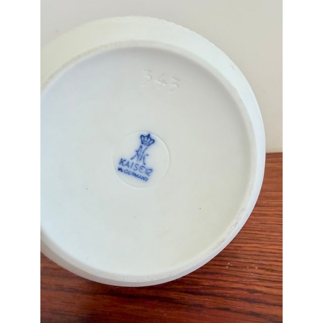 White German Vase in Porcelain Biscuit from AK Kaiser, 1970s For Sale - Image 8 of 9