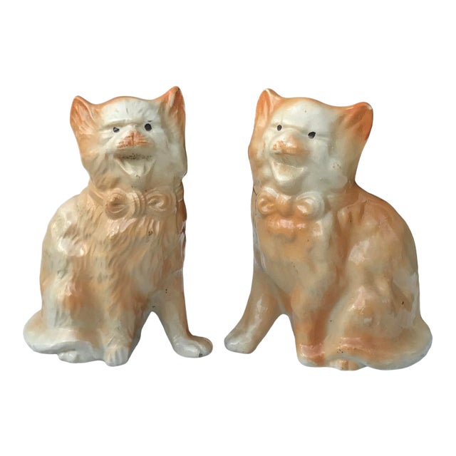 Early 19th Century Staffordshire Cat Figurines - a Pair For Sale