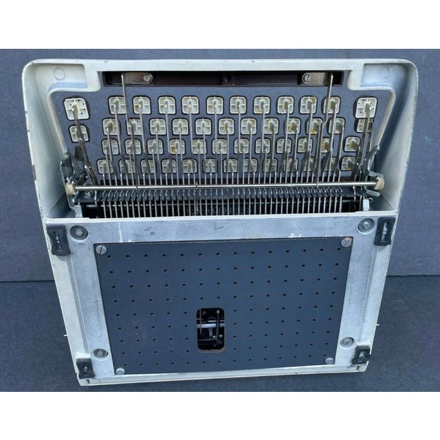 Vintage Portable Typewriter With Original Case - Industrial Design - Swedish Facit 1620 For Sale - Image 10 of 12