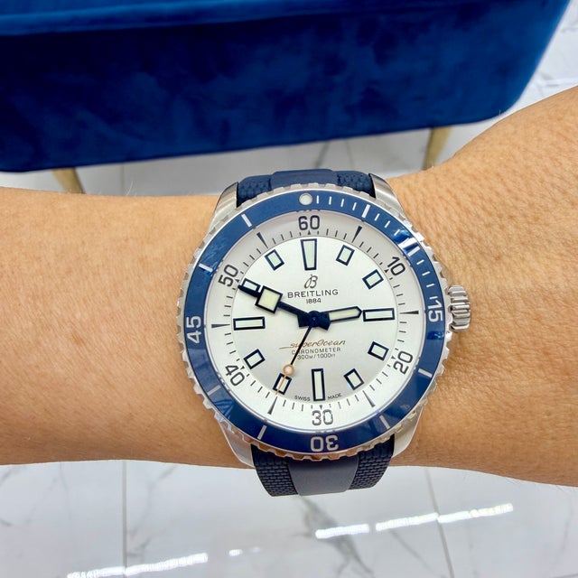 Breitling Superocean 42mm A17375e71g1s1 White Dial Blue Rubber Band Steel Watch For Sale - Image 10 of 10