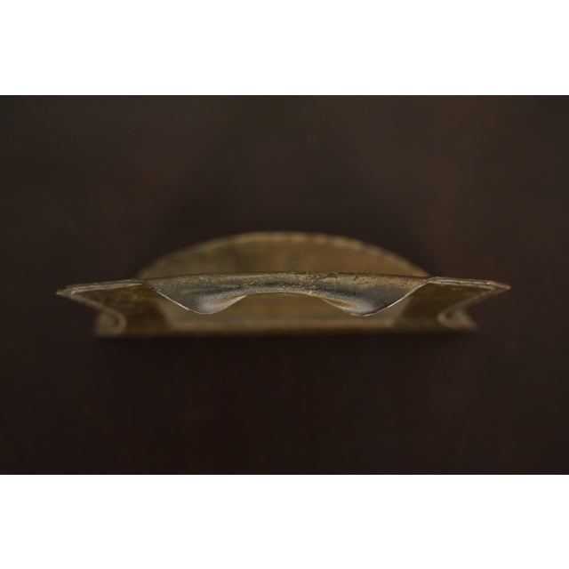 1920s Roycroft Arts & Crafts Brass Finished Hammered Copper Desk Calendar Frame or Picture Frame For Sale - Image 5 of 9