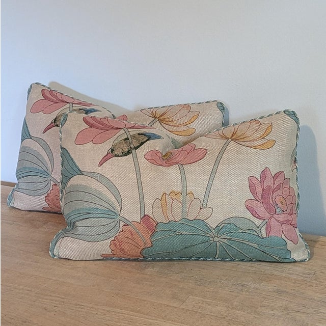 English Lee Jofa Nympheus Twill Lumbar Pillows in Pink/Teal With Braided Multi Cord- Pair For Sale - Image 3 of 6