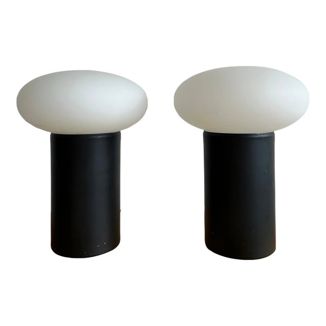 1970s Laurel Table Lamps, a Pair For Sale