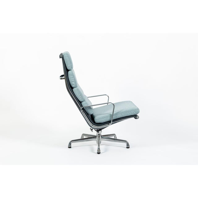Blue Eames Soft Pad Recliner for Herman Miller, Blue Gray Aluminum Group Lounge Chair For Sale - Image 8 of 17