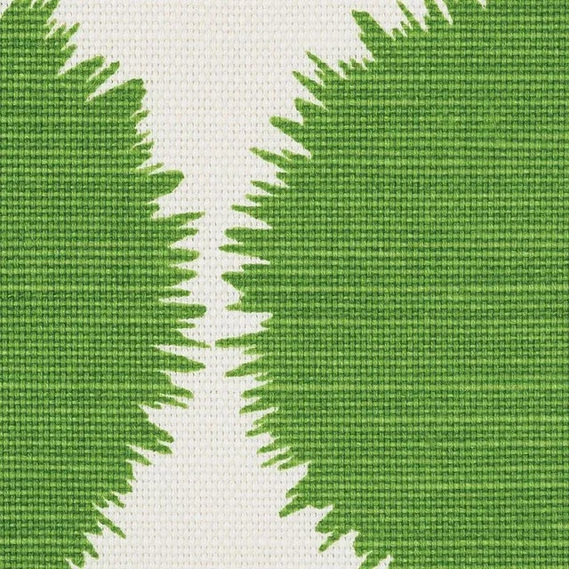 A large-scale graphic dot, Fuzz makes a fun, graphic statement. It's a sophisticated yet playful option for pillows,...