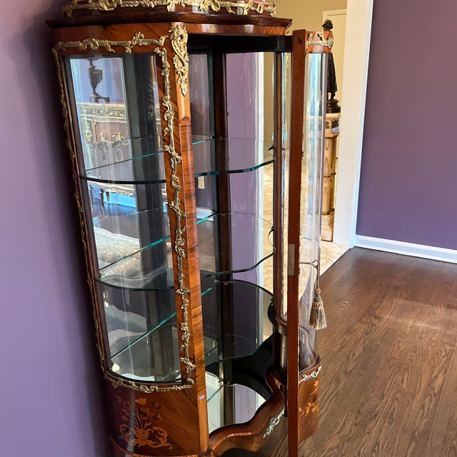 19th Century Antique Vitrine (Curio Cabinet) in Rococo Style For Sale - Image 10 of 12