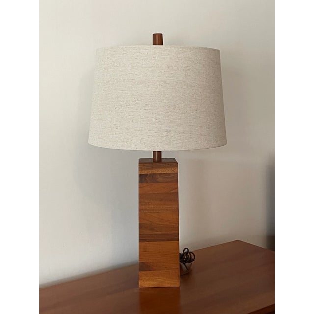 1970s Stacked Walnut Martz Lamp for Marshall Studios, Unmarked For Sale - Image 10 of 10