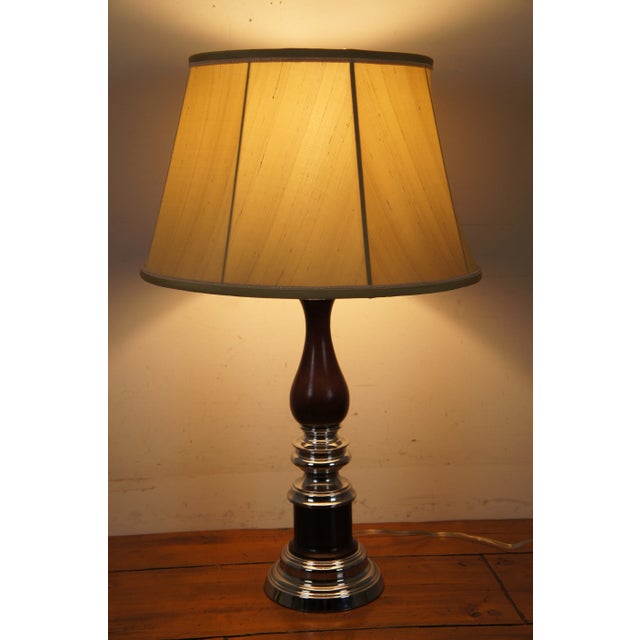 Vintage Late 20th Century Turned Oak & Chrome Trophy Column Table Lamp For Sale - Image 4 of 13