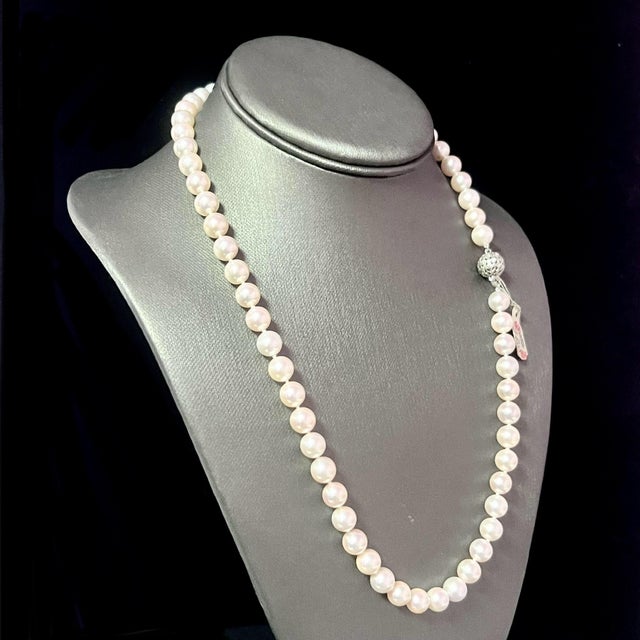 Traditional Akoya Pearl Diamond Necklace 21.5" 18k W Gold 8.5 mm Certified For Sale - Image 3 of 9