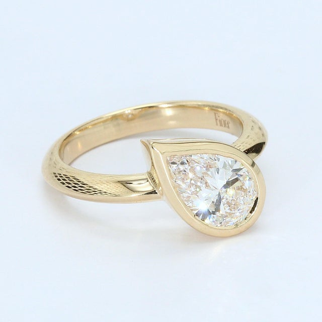 3.38g Pear cut Diamond - VS1/G Measurements - 9mm x 5.4mm x 3.56mm approximate total carat weight 1ct. Lab Grown Diamond...