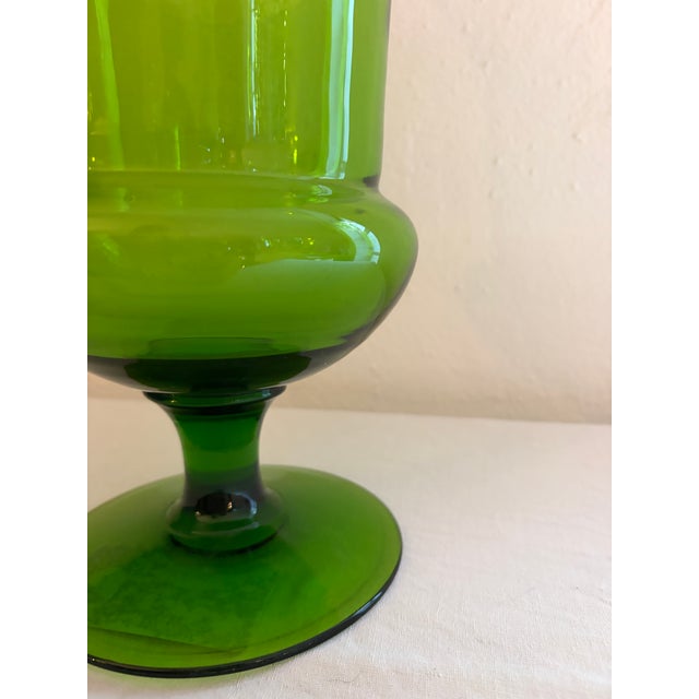 Mid-Century Modern Italian Green Art Glass Medici Pedestal Vase from Empoli, 1960s For Sale - Image 7 of 9