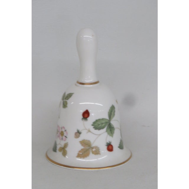 Wedgwood England Wild Strawberry Bell Fine Bone China With Gold Gilt Trim 4738b For Sale - Image 9 of 10