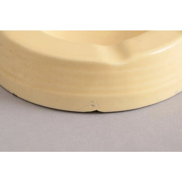 Art Deco British Straw Ashtray by Keith Murray for Wedgwood For Sale - Image 5 of 7