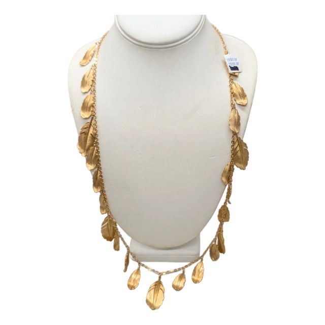 Vintage 1982 Signed Napier Goldtone Feather Charm Necklace For Sale
