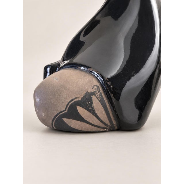 1990s 1994 Lawrence Vargas Signed Blackware Mother and Child Ceramic Sculpture For Sale - Image 5 of 11