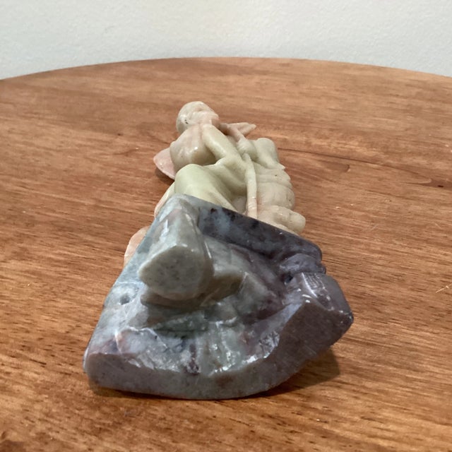 Early 20th Century Antique Carved Chinese Shoushan Hard Stone Fisherman Sculpture Statue For Sale In Chicago - Image 6 of 13