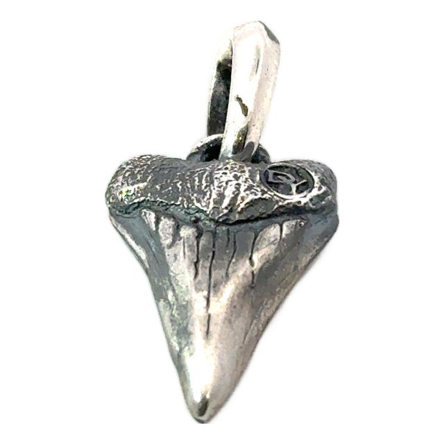 1990s David Yurman Sharktooth Amulet Sterling Silver Estate For Sale