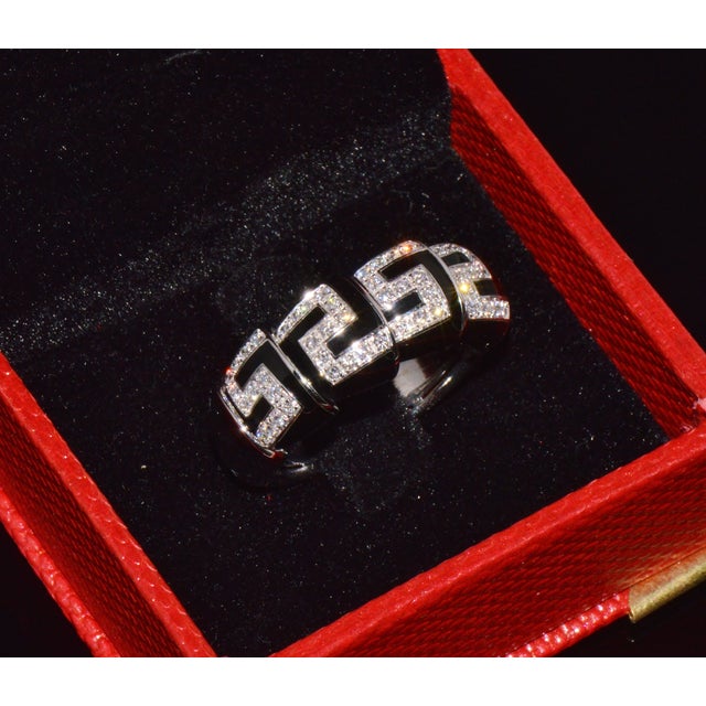 Vintage Roberto Coin Cobra 0.40ct Diamond Articulating Ring in Solid 18k White Gold, Size 8 For Sale - Image 16 of 17