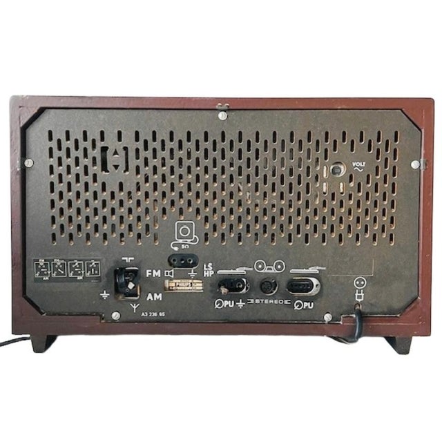 Vintage Tube Radio in Teak from Philips, 1960s For Sale - Image 9 of 10