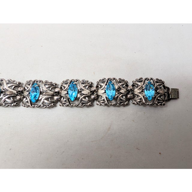 Vintage Signed Napier Book Piece Silvertone & Faux-Aquamarine Link Bracelet For Sale - Image 9 of 9