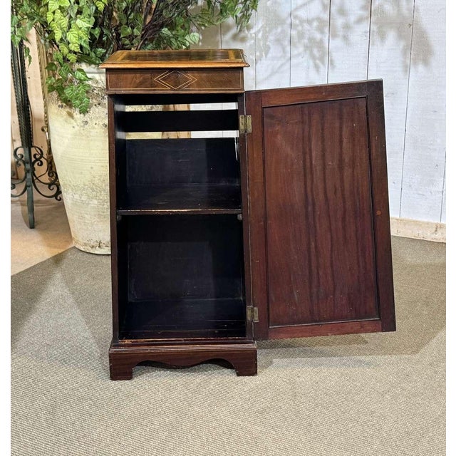 Late 19th Century English Mahogany Bedside Table For Sale - Image 6 of 13