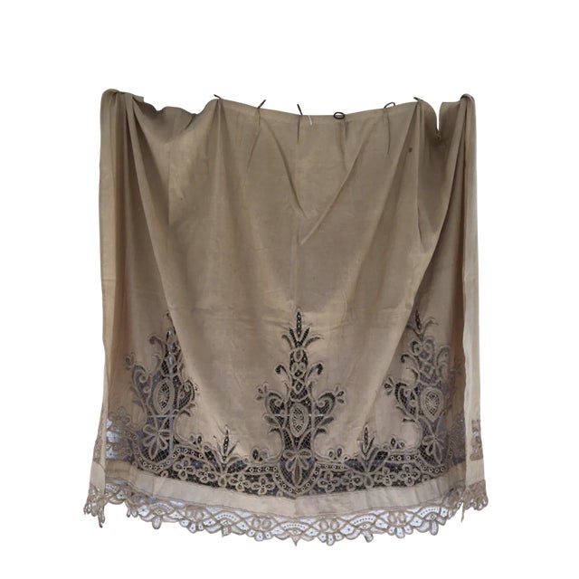 19th Century Fine French Linen and Lace Curtain For Sale - Image 6 of 6