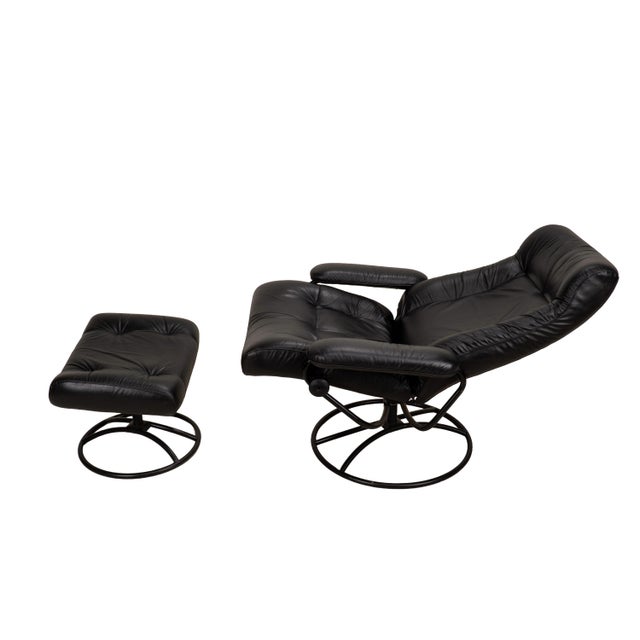Ekornes ASA 1980s Vintage Ekornes Stressless Black Leather Recliner & Ottoman Made in Norway For Sale - Image 4 of 16