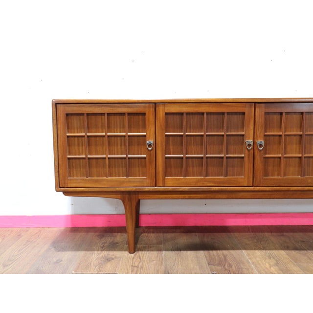 Mid-Century Modern 1960s Mid Century Modern Vintage Teak Sideboard Credenza in the Style of Younger For Sale - Image 3 of 14