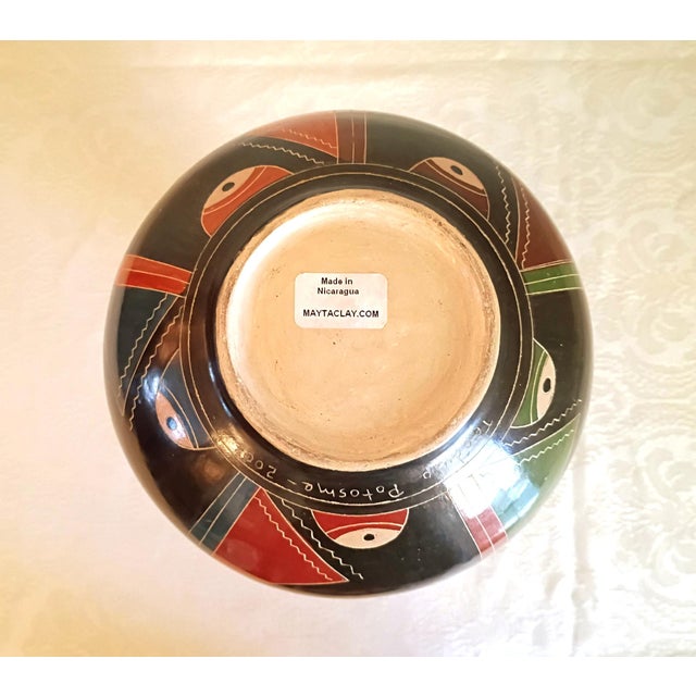 Ceramic Vintage Signed Teodulo Potosme Nicaragua Art Pottery Vase San Juan De Oriente Hand Etched Sgraffito Vessel Global Tribal Accent For Sale - Image 7 of 10