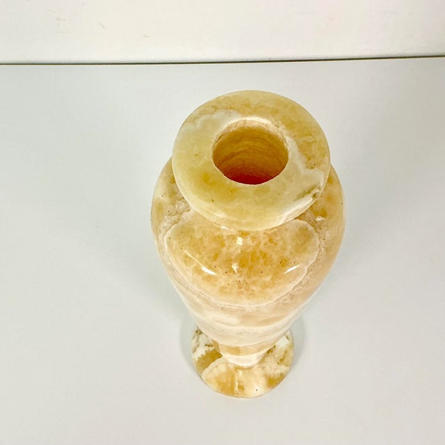 1970s Vintage Hollywood Regency Italian Marble Vase. For Sale - Image 11 of 12