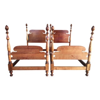 Antique Mahogany Chippendale Style Twin Pineapple Poster Beds - a Pair For Sale
