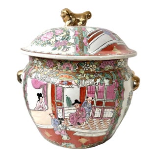 Late 19th Century Chinese Porcelain Kamcheng, a Famille Rose Medallion Vinegar Jar With Lid and Gold Handle For Sale