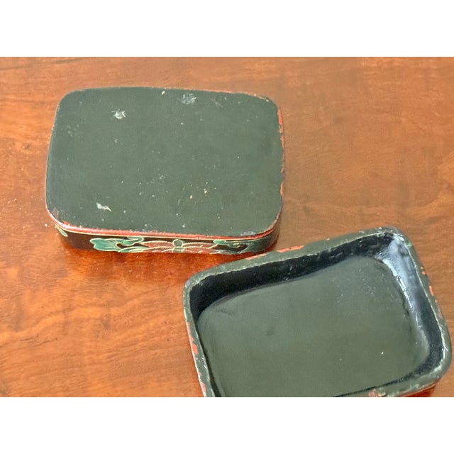 Wood Mid 20th Century Porcelain Shard Lacquered Wood Trinket Box For Sale - Image 7 of 8
