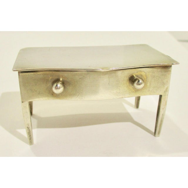 1910s Traditional Sterling Silver Small Table Form Box For Sale In New York - Image 6 of 8
