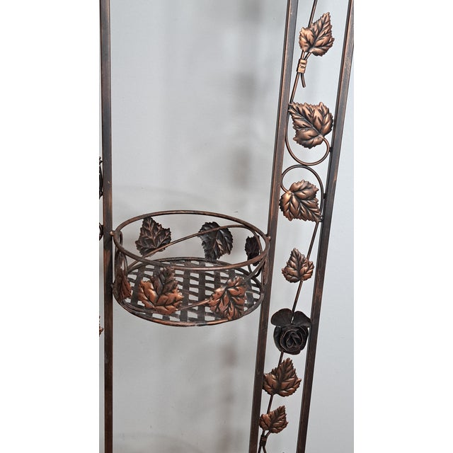 Metal VTG Italian Gold Metal Grape Vine Folding Planter 3 Dividers Hollywood Regency For Sale - Image 7 of 17