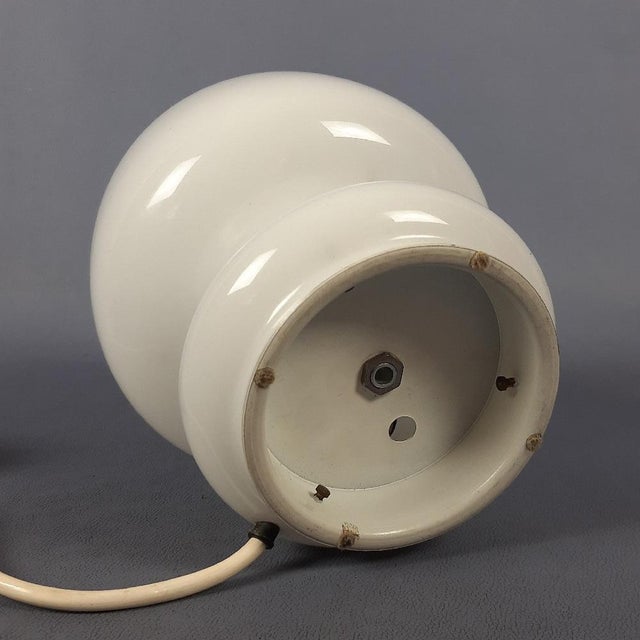 Mushroom Table Lamp in Murano Opal Glass, 1970s For Sale - Image 6 of 10